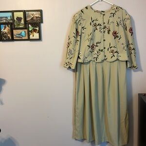 Lady Dorby Vintage One Piece Floral Tan Jacket Skirt Dress Modest size L to XL